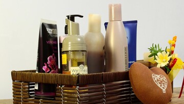 Як вибрати засіб для зняття макіяжу без подразнень