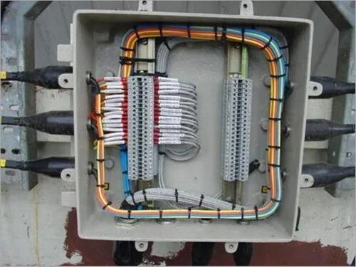 Розподільна коробка як основа сучасної електромережі