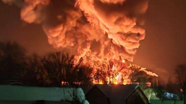 На росії уражено нафтобазу у Псковській області