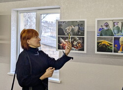 В Одесі відкрилася фотовиставка, що показує емоційний погляд на війну