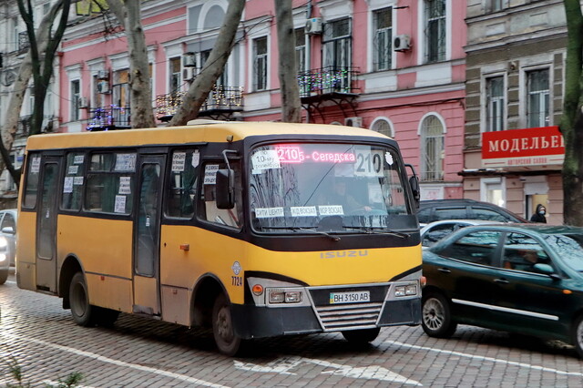 В Одесі приватні перевізники хочуть збільшити вартість проїзду в маршрутках