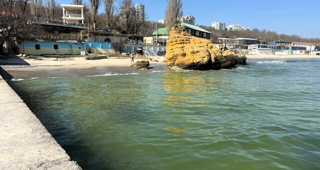 В Одесі знову зафіксували забруднення моря