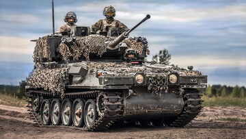 Латвія передає Україні партію бронемашин, які фактично є легкими танками