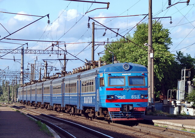 В Одеській області студенти можуть придбати онлайн квитки на приміські поїзди