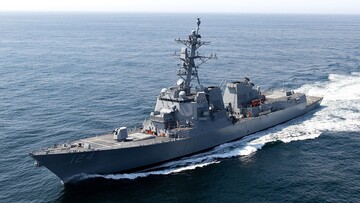 Флот США отримав новий ракетний есмінець і не зміг відремонтувати атомну субмарину