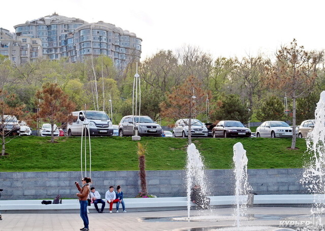 Прибережні парковки в Одесі передадуть комунальному підприємству