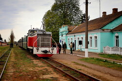 Вузькоколійка Одеської залізниці провела незвичний туристичний рейс (ВІДЕО)