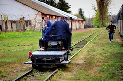 Вузькоколійка Одеської залізниці провела незвичний туристичний рейс (ВІДЕО)