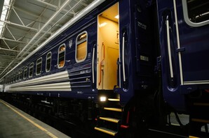 Залізниця отримала перші пасажирські вагони за новим контрактом