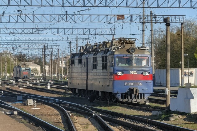 Дефіцит тяги: «Укрзалізниці» терміново необхідно 100 нових електровозів для пасажирських перевезень