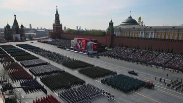 На москві парад перемоги тепер відбувається лише з дозволу президента України
