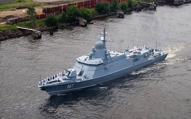 На росії продовжують будувати ракетні корвети проекту 22800: що це за кораблі