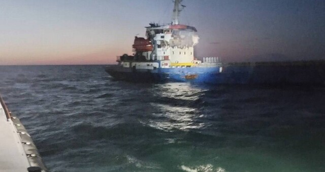 У морі росіяни атакували три цивільних судна