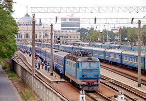 Влітку змінять розклад пасажирських поїздів