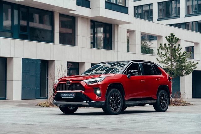 Що обирають сім’ї у 2026: огляд популярних косоверів Toyota