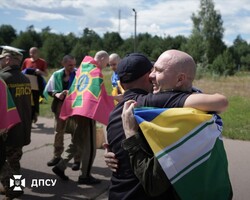 160 захисників України повернулися з полону