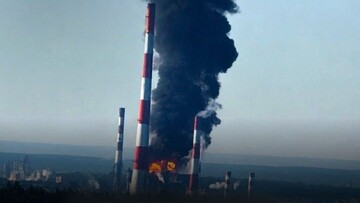 На росії уражено мости і нафтозавод