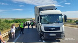 На автотрасі Одеса - Київ сталася аварія з пасажирським мікроавтобусом