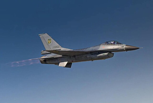Український F-16 вперше збив російський літак
