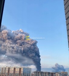 На росії уражено два логістичні центри у Петербурзі