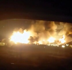 На росії уражено два логістичні центри у Петербурзі