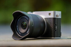 Viltrox Air для Fujifilm: огляд та порівняння фіксів f/1.7