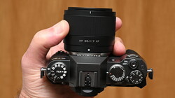 Viltrox Air для Fujifilm: огляд та порівняння фіксів f/1.7