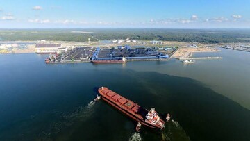 Порт Усть-Луга на росії зазнав атаки дронами