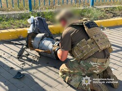 По Одесі росіяни завдали удар: пошкоджено торгівельний центр (оновлюється)