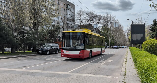 В Одесі тимчасово обмежено рух електротранспорту