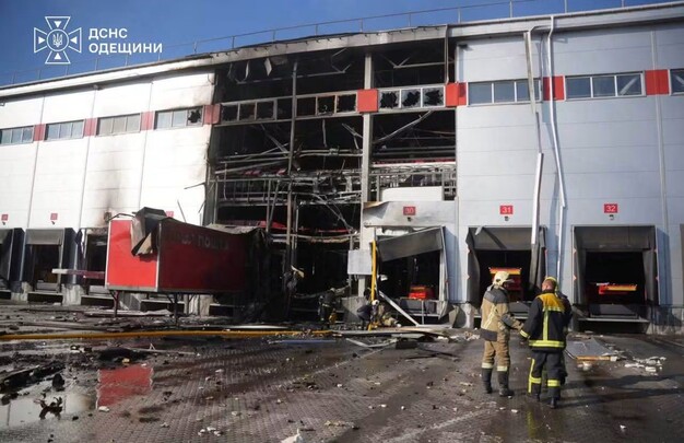 ППО відбивала російський удар: під Одесою уражено "Нову Пошту"