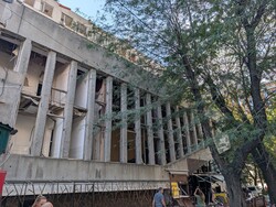 Від російського обстрілу в центрі Одеси пошкоджено школи і офісні центри