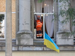 Від російського обстрілу в центрі Одеси пошкоджено школи і офісні центри