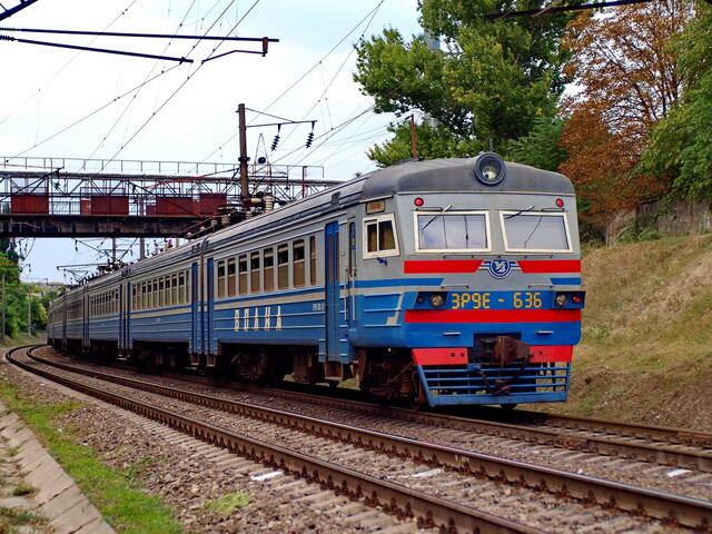 Зростає вартість проїзду у приміських електричках