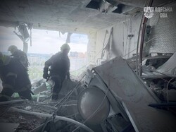 В Одесі росіяни атакували житловий будинок