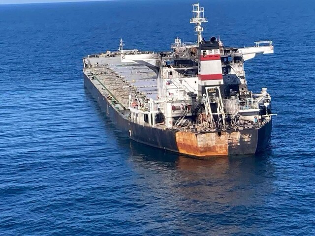 У Чорному морі дрейфує уражене ррсією судно