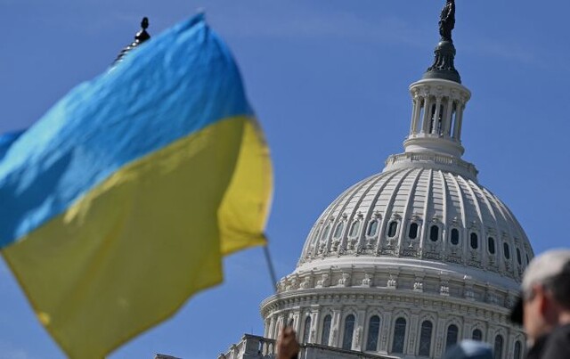 Конгрес США намагається заблокувати закупівлю російської нафти і нафтопродуктів