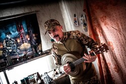 Дядька Чорнозем, який грає на міні та на нервах ухилянтів