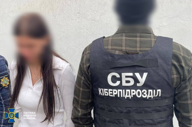В Одесі затримали російську шпигунку, що коригувала обстріли міста